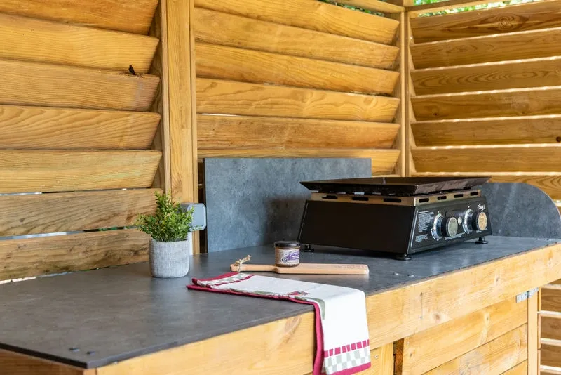 Emplacement Signature Avec Terrasse Équipée / M