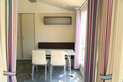 Mobile-home Méditerranée 32m² - 2 bedrooms + air-conditioning + TV + sheltered terrace — 4