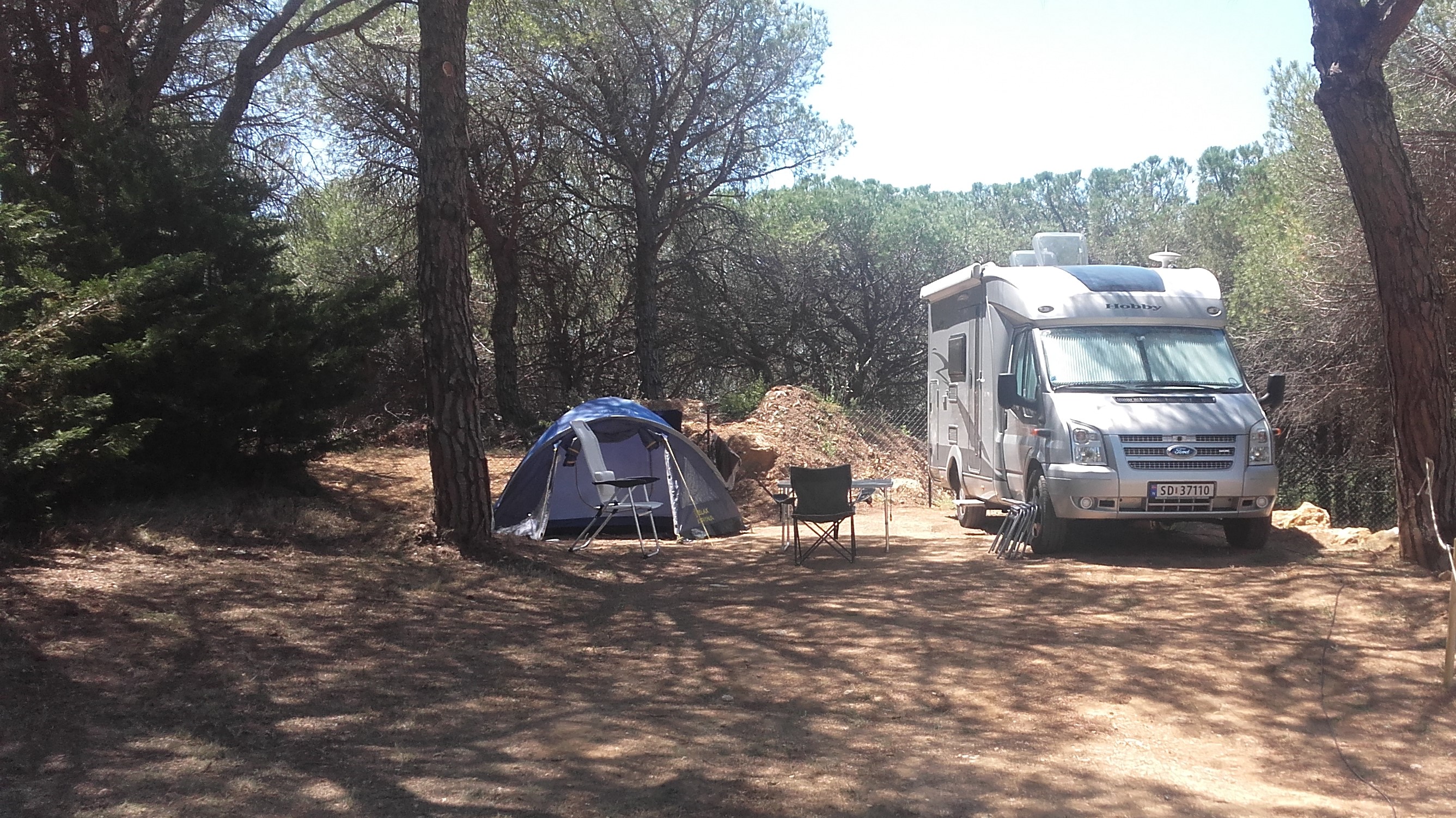 Emplacement Tente/caravane/camping car SANS électricité