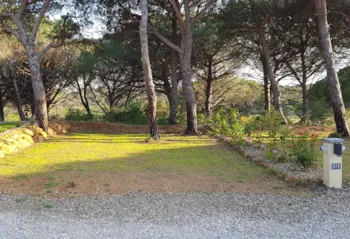 Stellplatz - Zelt-/Wohnwagen-/Wohnmobilstellplatz Mit Strom - Ushuaïa Villages Camping Figurotta
