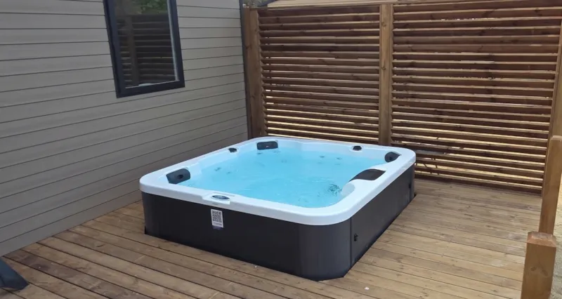 Signature + Jacuzzi 3Ch 2 Sdb + Tv + Lv + Clim