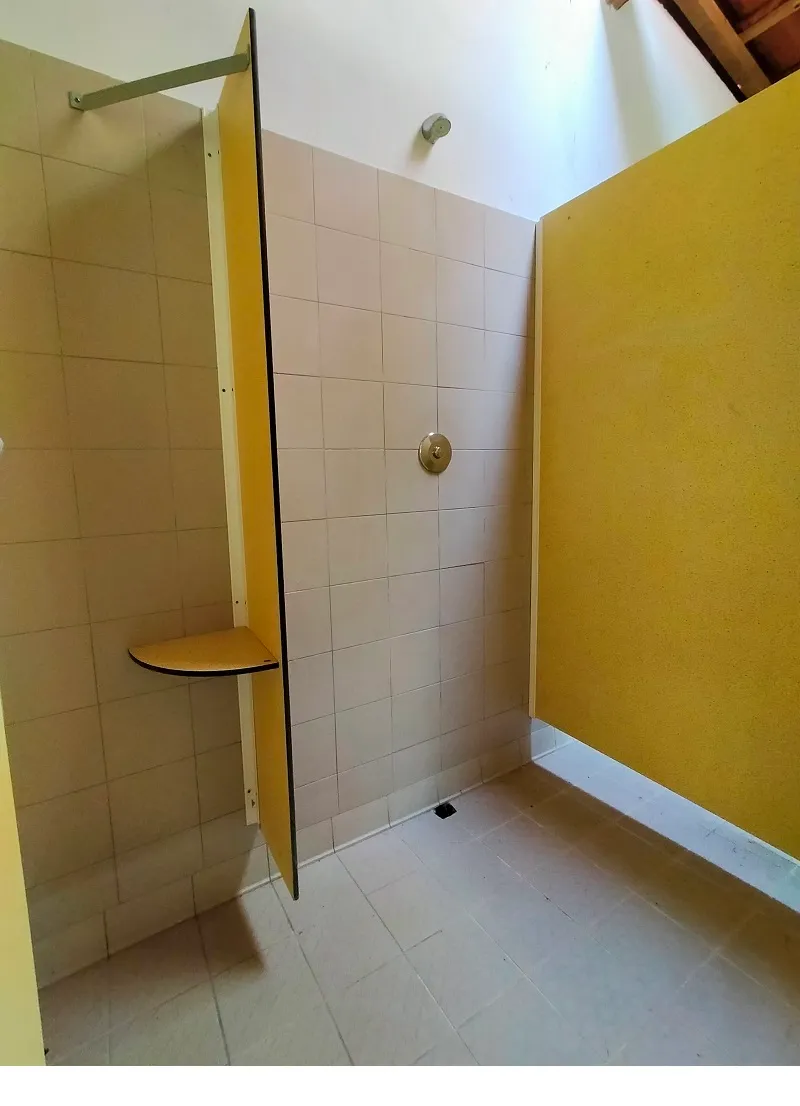 Rose - Xl 150M² "Tente " + Voiture + Électricité 6A