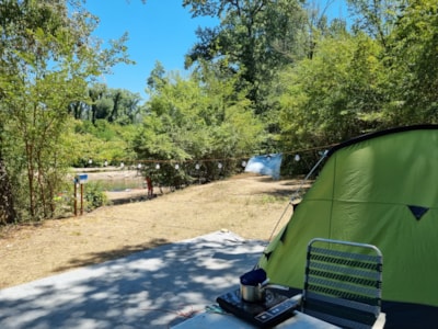 ORANGE - XL 150 m² Near river "TENT" + car + electricity 6A — 1