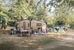 Kampeerplaats(en) - Standplaats + 1 Auto + Tent, Caravan Of Camper - Camping des Drouilhèdes