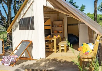 Mietunterkunft - Lodge Komfort - 2 Schlafzimmer - Keine Sanitäranlagen - ROMANEE Les Dunes