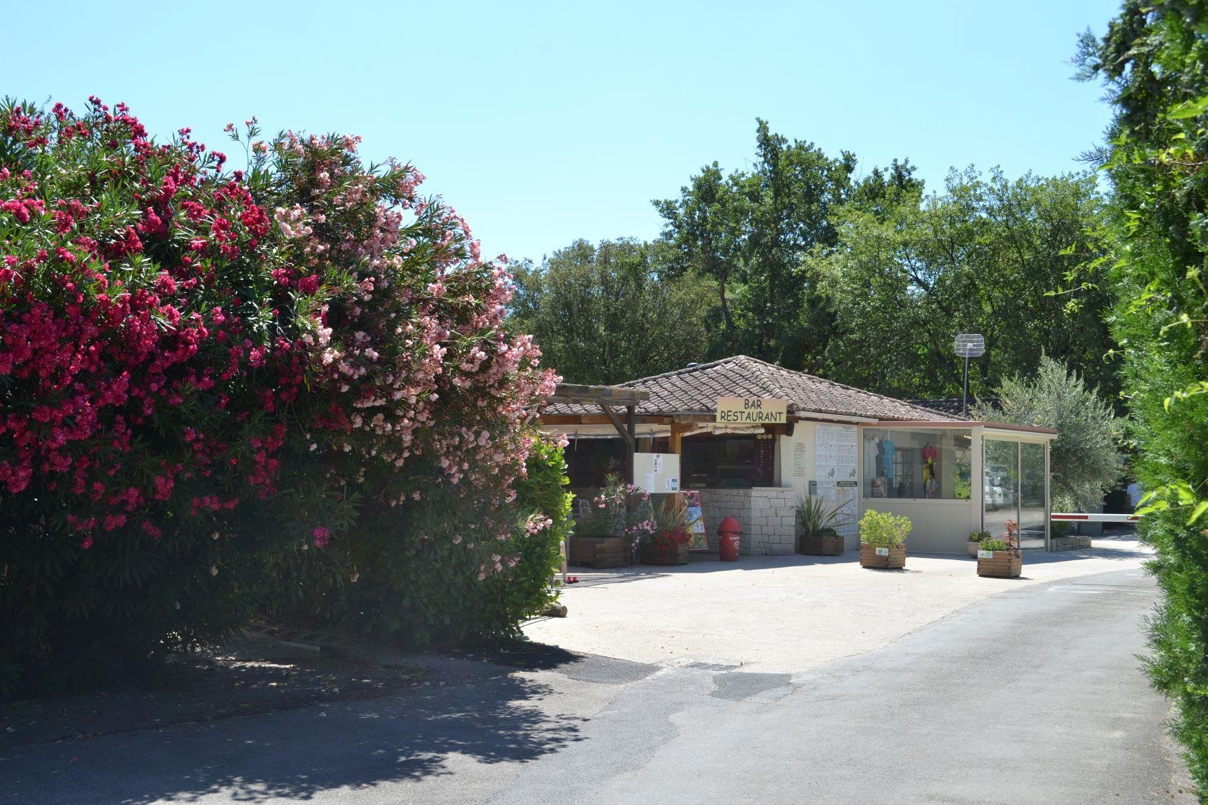 Flower Camping Le Saint Michelet — Photo 5