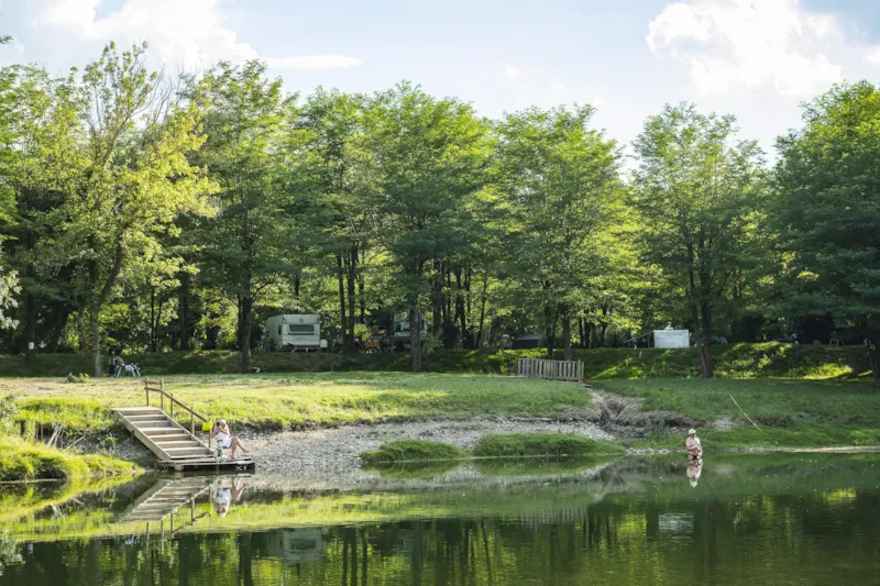 Emplacement Privilége Front De Rivière (Avec Vue Directe Sur La Rivière)