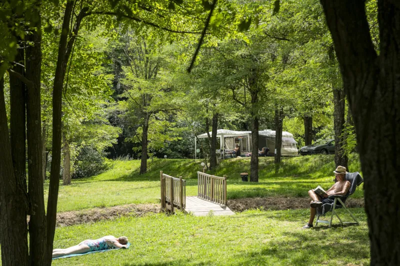 Emplacement Privilége Front De Rivière (Avec Vue Directe Sur La Rivière)