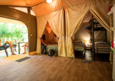 Canvas bungalow Standard 2 bedrooms Canada - without toilet blocks — 4