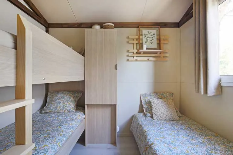 Chalet Moréa 25M² Premium - 2 Ch + Terrasse Couverte + Clim + Lv + Quartier Piéton