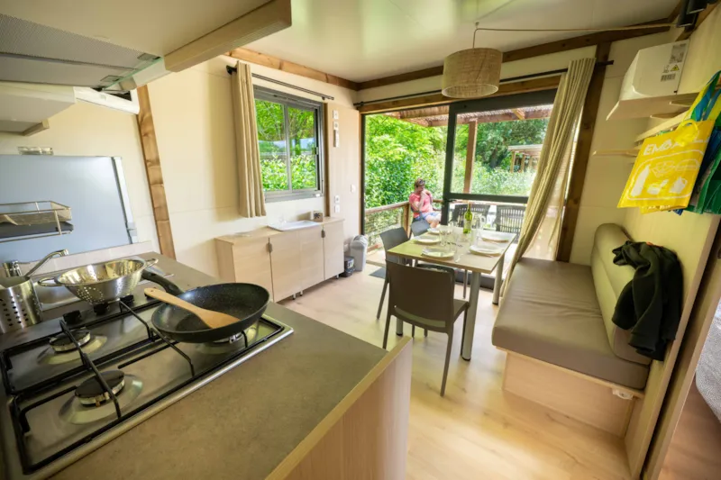 Chalet Moréa 25M² Premium - 2 Ch + Terrasse Couverte + Clim + Lv + Quartier Piéton