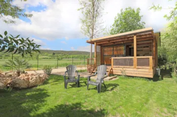 Huuraccommodatie(s) - Chalet Moréa 25M² Premium - 2 Kamers + Overdekt Terras + Airco - Autovrije Zone - Flower Camping Le Saint Michelet