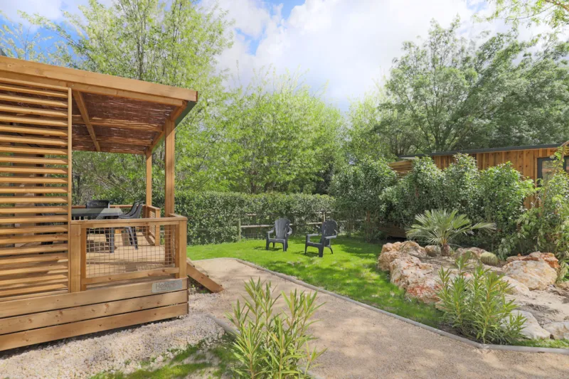 Chalet Moréa 25M² Premium - 2 Ch + Terrasse Couverte + Clim + Lv + Quartier Piéton