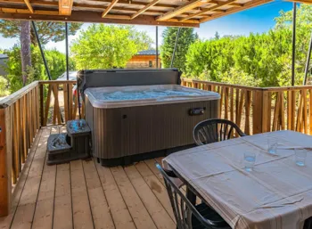Huuraccommodatie(s) - Chalet Luberon - 35M2 - 2 Slaapkamers + Jacuzzi - Campasun Camping Les Hautes Prairies