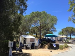 Piazzole - Piazzola + Auto + Tenda O Roulotte - Camping Les Lauriers Roses