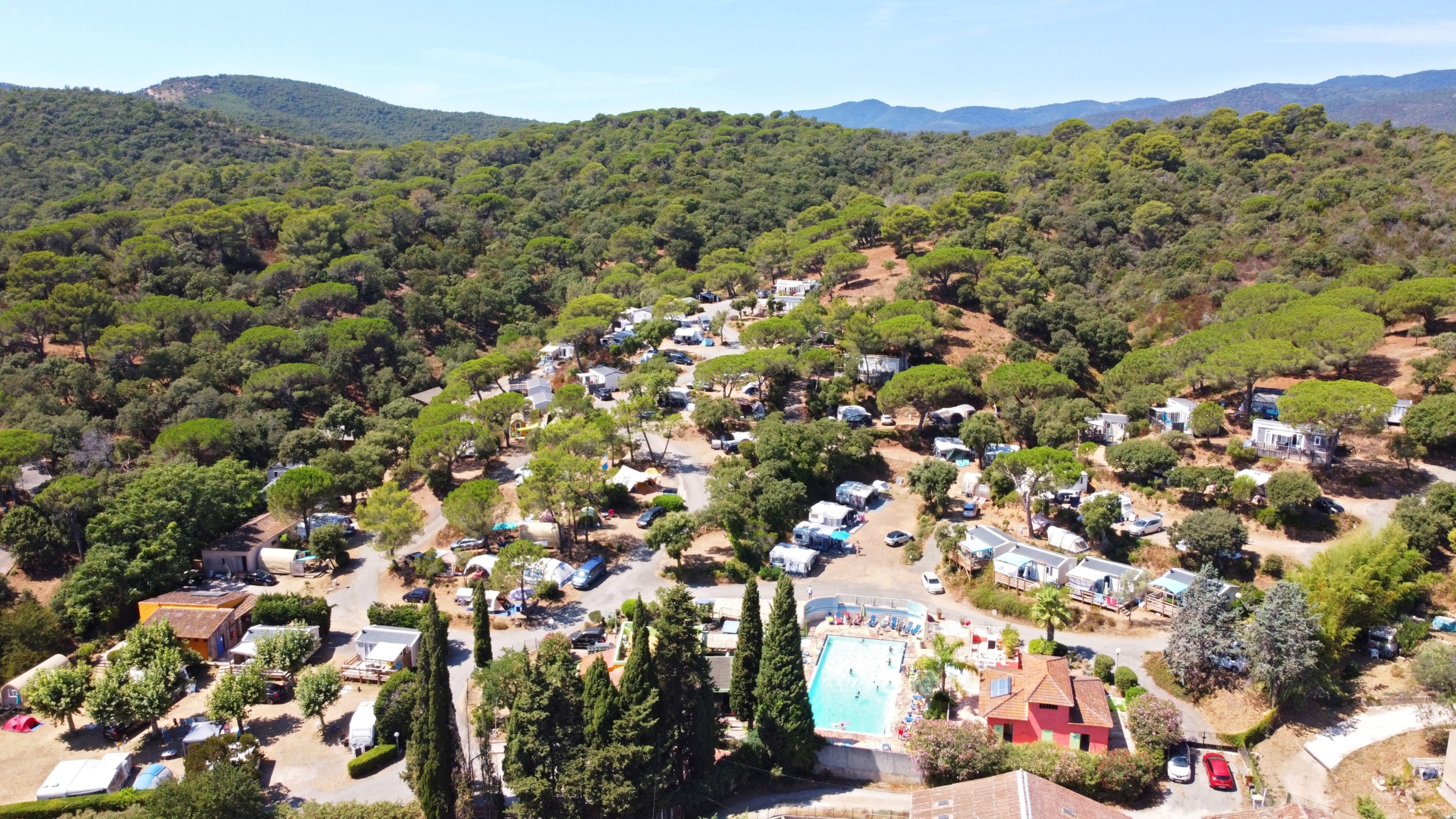 Camping Les Lauriers Roses — Photo 1