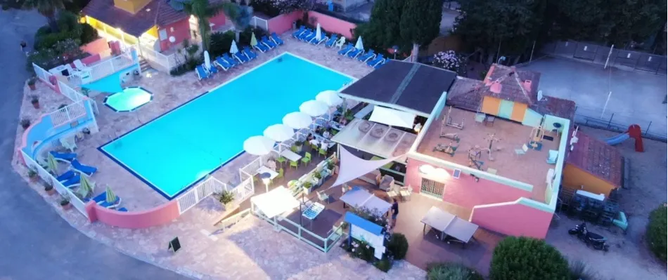 Camping Les Lauriers Roses