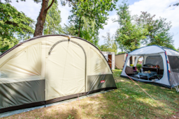 Kampeerplaats(en) - Confort Standplaats - 120M² 1 Auto + Elektriciteit + Uitrusting - Camping Eden Villages Manoir de Ker An Poul