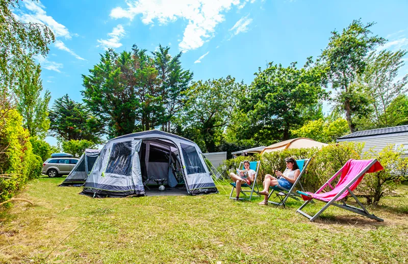 Emplacement Access Avec Eau - 100M² 1 Véhicule + Électricité