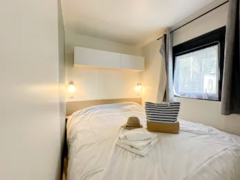 Mietunterkunft - Mobilheime Privilège 4 Zimmer Halbüberdachte Terrasse - Camping Eden Villages Manoir de Ker An Poul