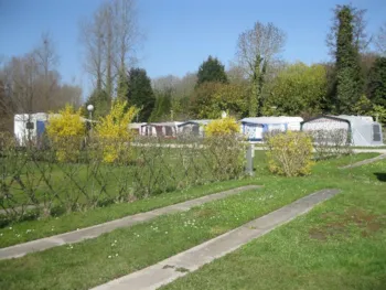 Stellplatz - Stellplatz Pauschale Wanderer Oder Radfahrer Mit Zelt - Ohne Strom - Camping La Source