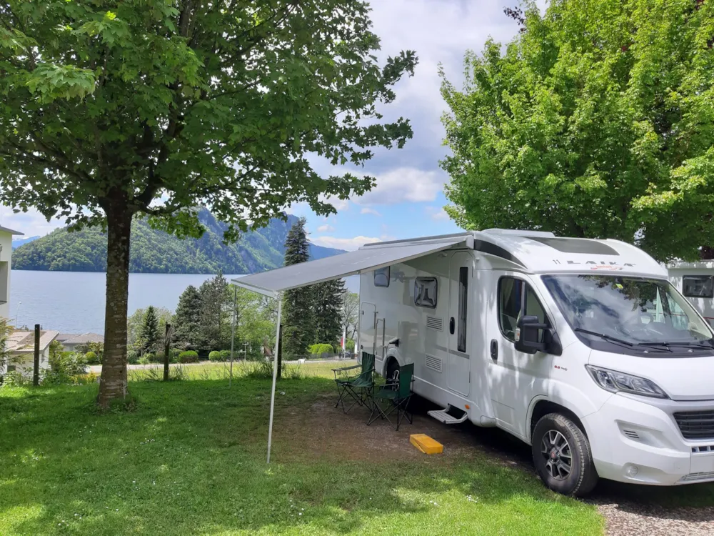 Stellplatz Midi (Camper Max. 7M)
