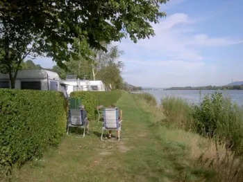 Kampeerplaats(en) - Standplaats Caravan Of Camper - Camping Marbach an der Donau