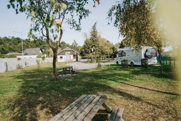 Stellplatz Wohnwagen / Wohnmobil