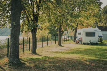 Stellplatz - Stellplatz Wohnwagen / Wohnmobil - Donau Camping Marbach