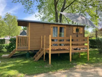 Location - Roulotte 2 Personnes - Camping Les Chambons
