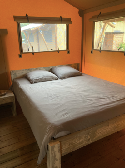 WOOD LODGE - with bathroom
