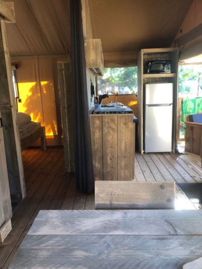 WOOD LODGE - with bathroom