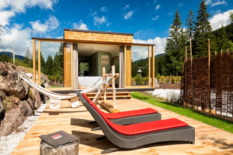 Leading 600 Pitch: Car+ Caravan Or Motorhome