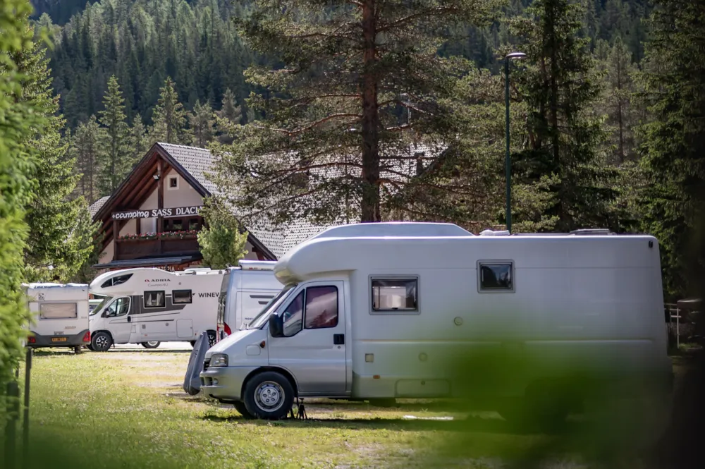 Emplacement - Rolling Home - Camping Sass Dlacia