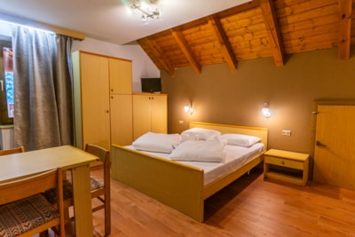 Arnica Room — 2