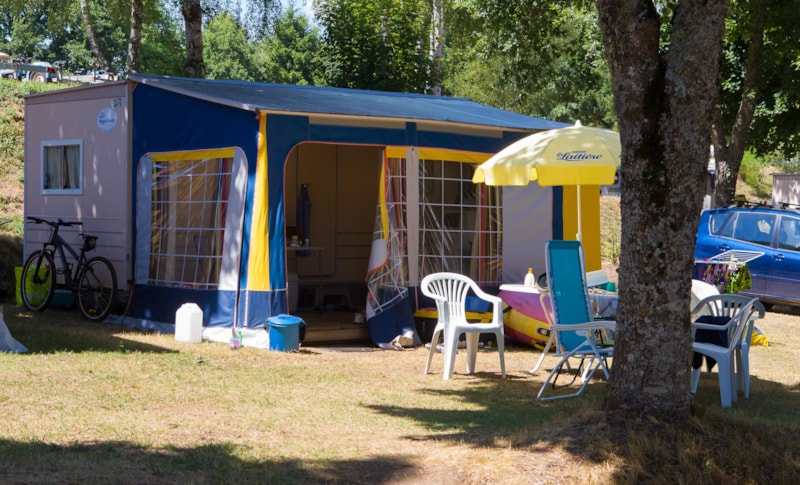 CARAVAN TRACINELLE 11m2 without sanitary equipments, arrival day at Sunday in the high season