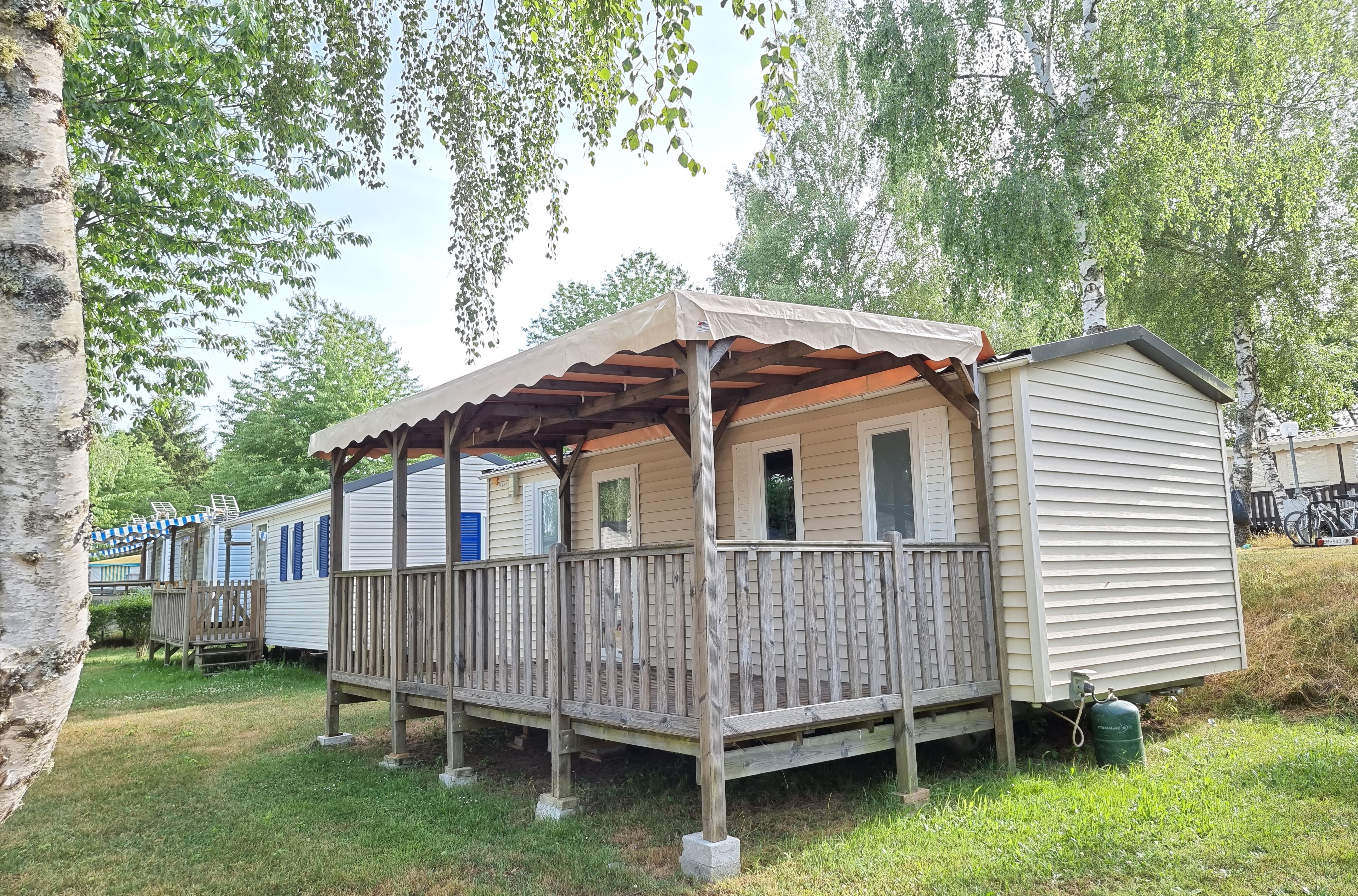 Accommodation - Mobile-Home Sunroller 26M2. Year 2013, Arrival Day On Sunday In The High Season - Camping SOLEIL LEVANT