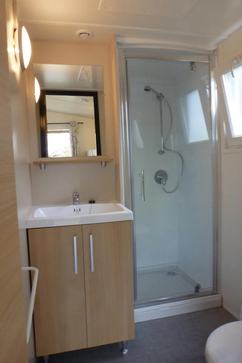 Mobil Home Iris- 1 Chambre - Cuisine - Salle De Bain - Terrasse Couverte -