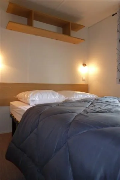 Mobil Home Iris- 1 Chambre - Cuisine - Salle De Bain - Terrasse Couverte -