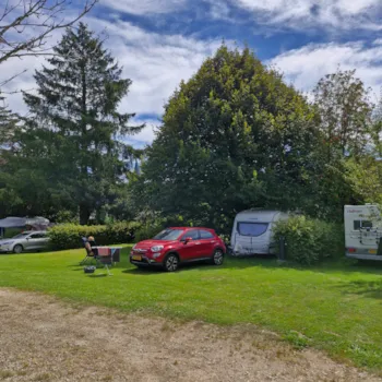 Emplacement - Emplacement Avec Électricité 10A - Camping Fraiteux