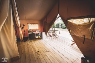 Tent Saadani