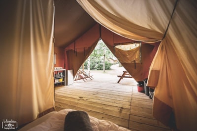 Tent Saadani