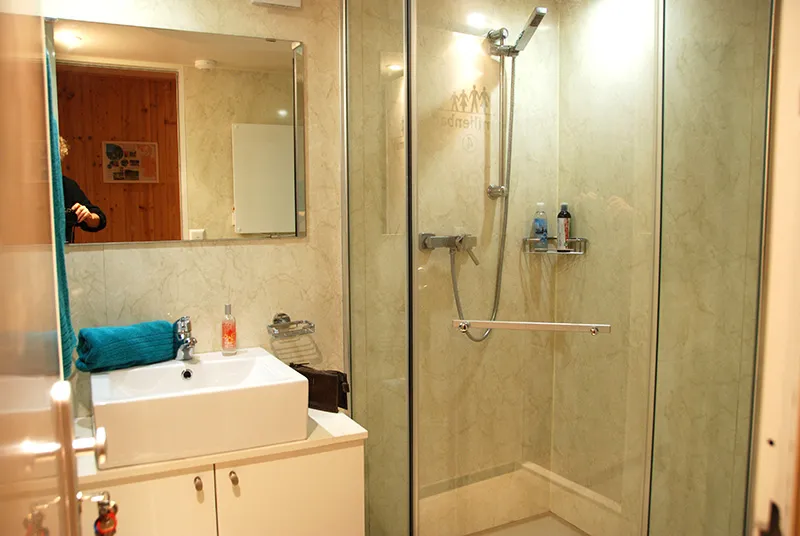 Accommodation - Privat Bathroom Rental - Campingpark Bad Liebenzell