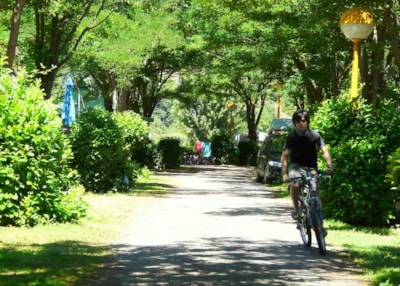 Ushuaïa Villages - Camping Le Port de Lacombe ***