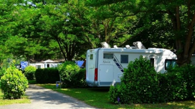 Ushuaïa Villages - Camping Le Port de Lacombe ***