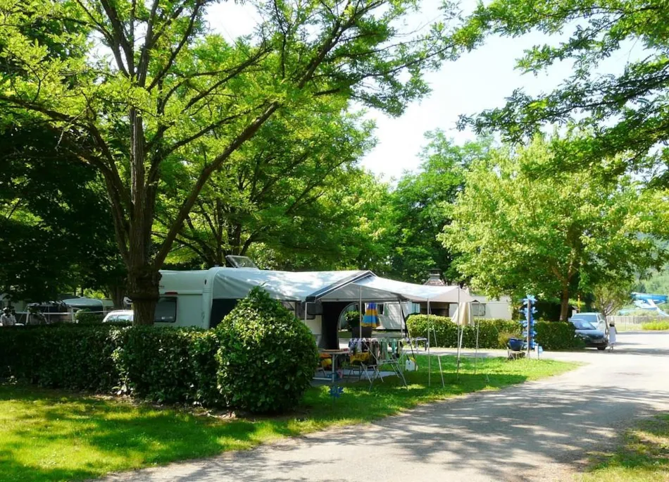 Camping Le Port de Lacombe