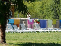 Camping Le Port de Lacombe - image n°6 - Roulottes