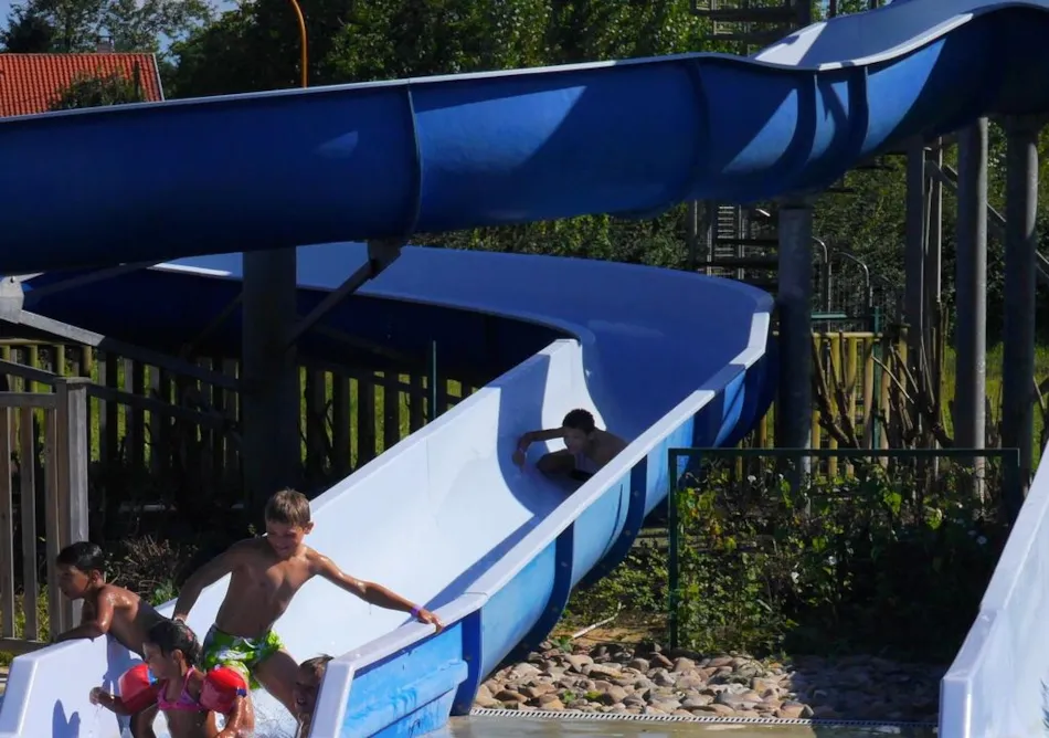 Camping Le Port de Lacombe