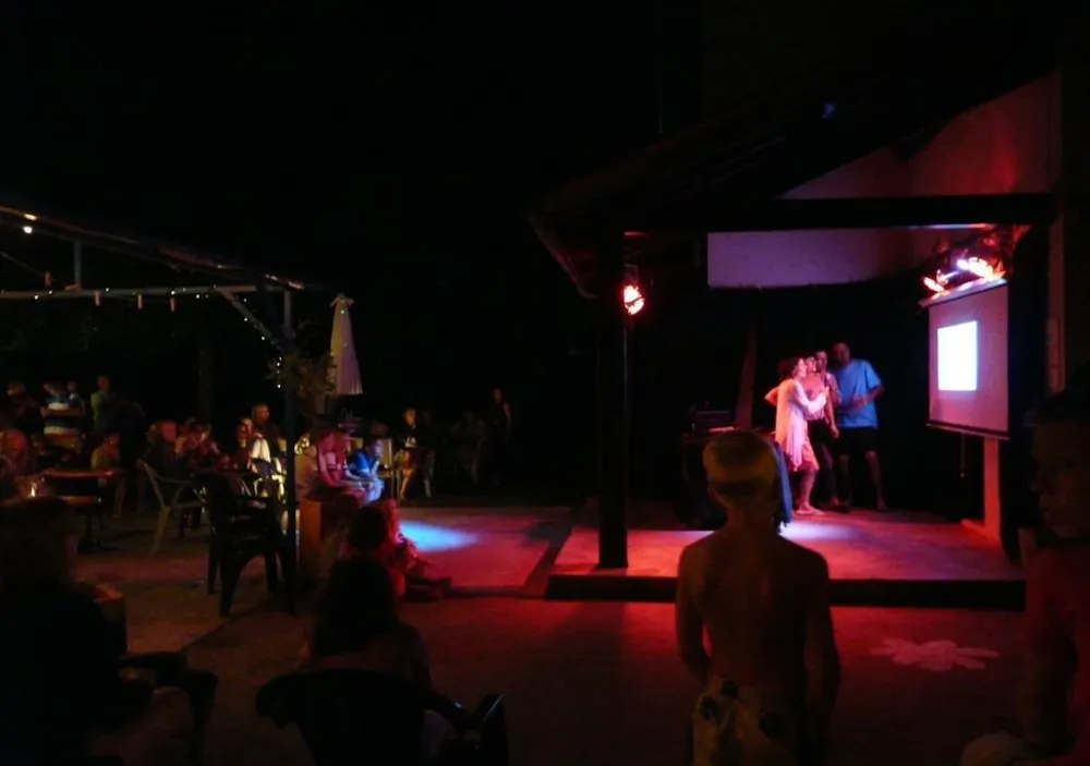 Camping Le Port de Lacombe - image n°32 - UniversalBooking