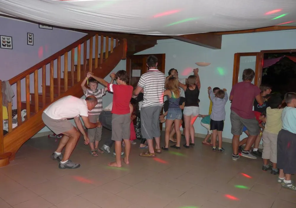 Camping Le Port de Lacombe - image n°36 - UniversalBooking